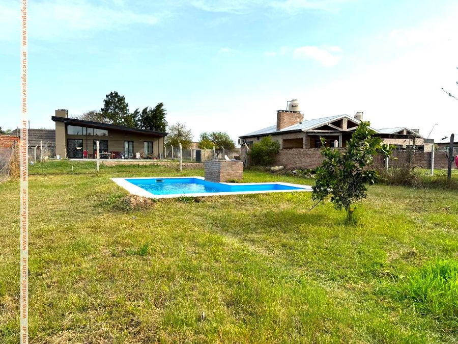 RE/MAX LITORAL VENDE QUINTA C PISCINA